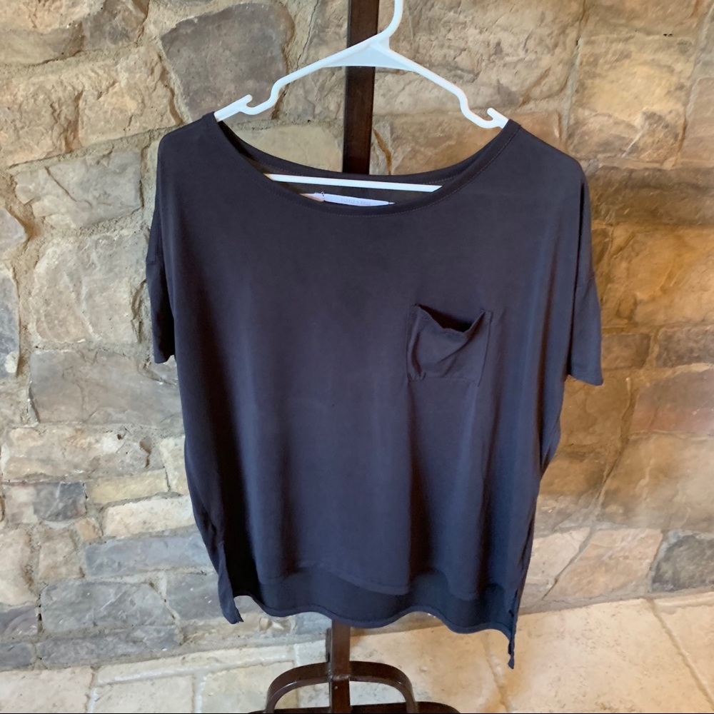 FLOWY T SHIRT